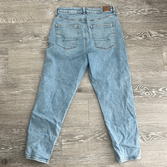 Women’s Jeans - Picture 2 of 3